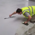 Superfici piane e regolari: prezzi e modalità del livellamento di pavimenti